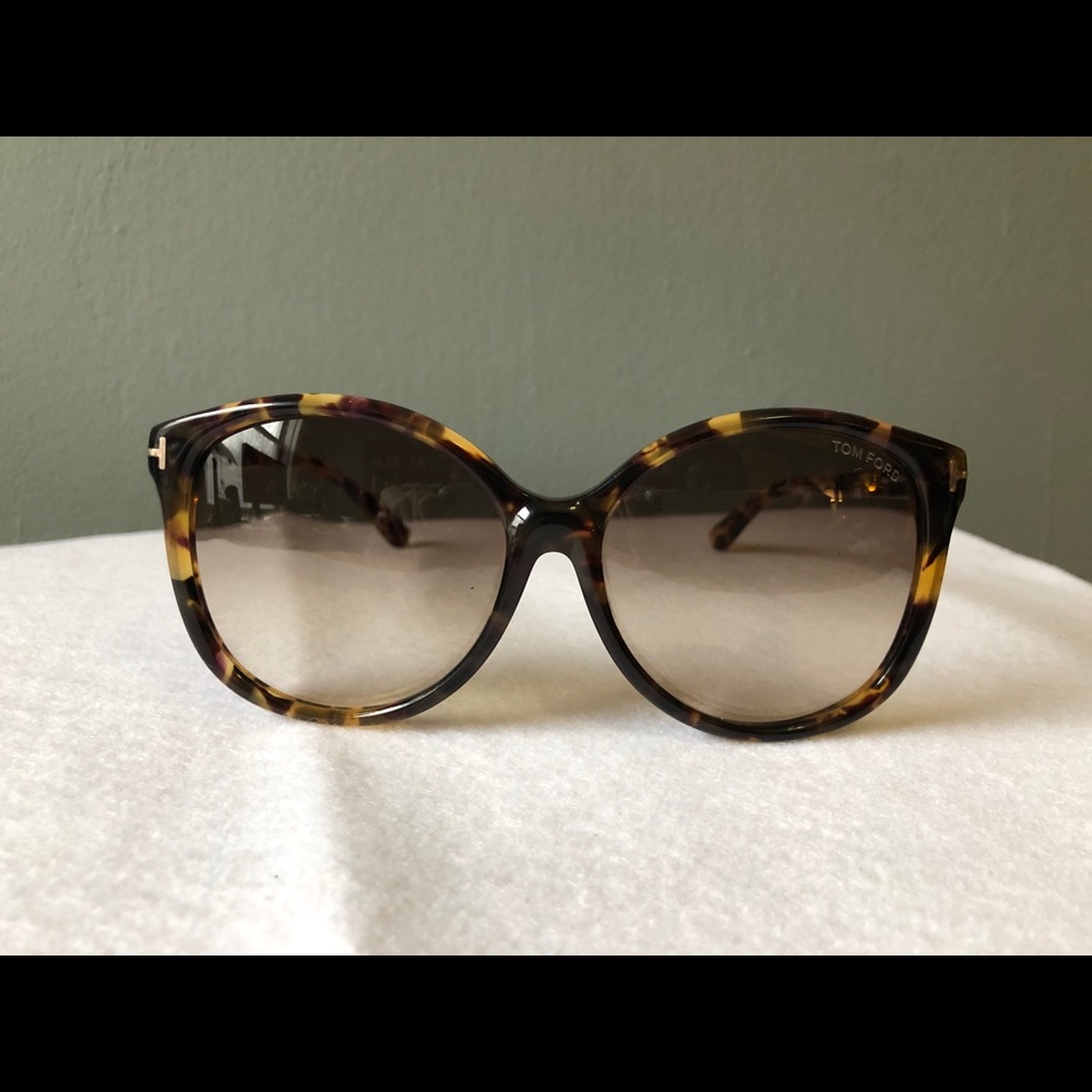 Tom Ford Alicia sunglasses